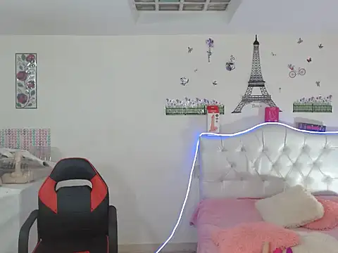 Snapshot of veronicamist95 chatting on 7, 1, 2026 veronicamist95 online show from 7, 1, 2026