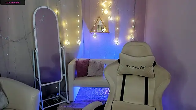 Snapshot of Hanako_Rey chatting on 4, 2, 2026 Hanako Rey online show from 4, 2, 2026