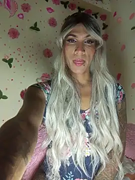 Snapshot of Sthefy_luna131 chatting on 19, 11, 2025 Sthefy luna131 online show from 19, 11, 2025