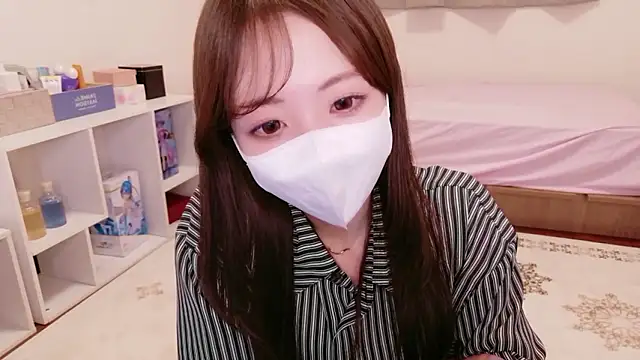 Snapshot of -aotan- chatting on 18, 5, 2026 -aotan- online show from 18, 5, 2026