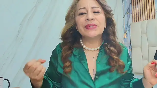 BeatrizSchmidt online show from 11, 11, 2025