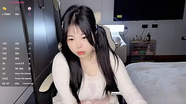 Snapshot of Chayka_21 chatting on 9, 11, 2025 Chayka 21 online show from 9, 11, 2025