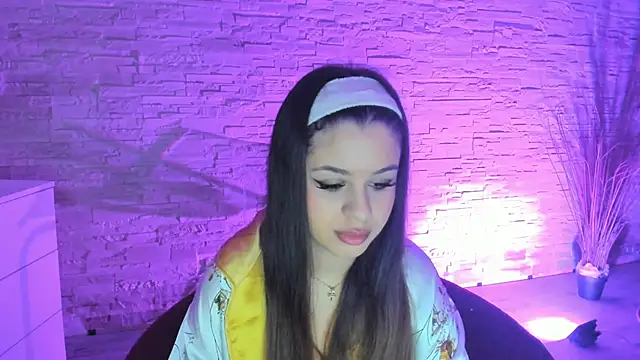 BellaNoir  online show from 4, 2, 2026