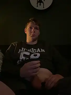 Snapshot of slutswe chatting on 9, 11, 2025 slutswe online show from 9, 11, 2025