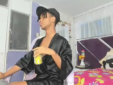 Santy bigcock 01 online show from 11, 11, 2025