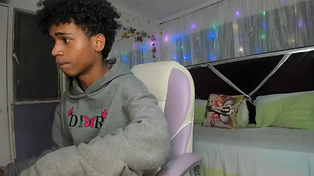 Santy bigcock 01 online show from 24, 3, 2026