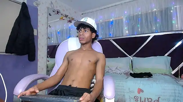 Santy bigcock 01 online show from 9, 5, 2026