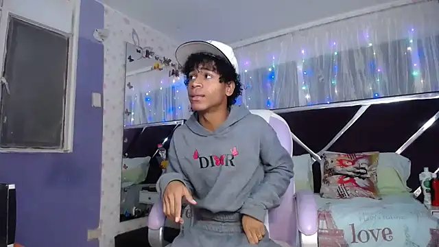 Santy bigcock 01 online show from 12, 5, 2026