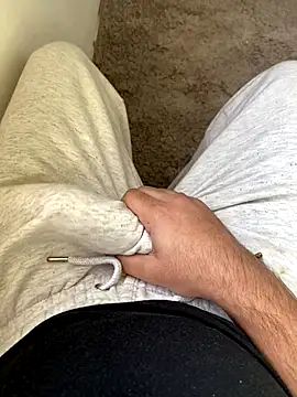 MorenoVelvet online show from 18, 12, 2025