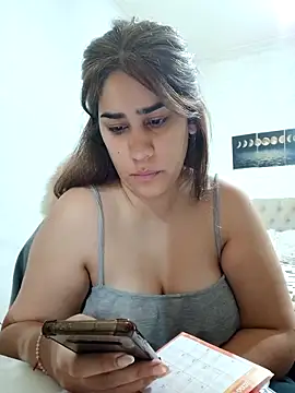 nahiarabiel33 online show from 7, 11, 2025