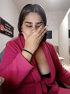 nahiarabiel33 online show from 25, 5, 2026