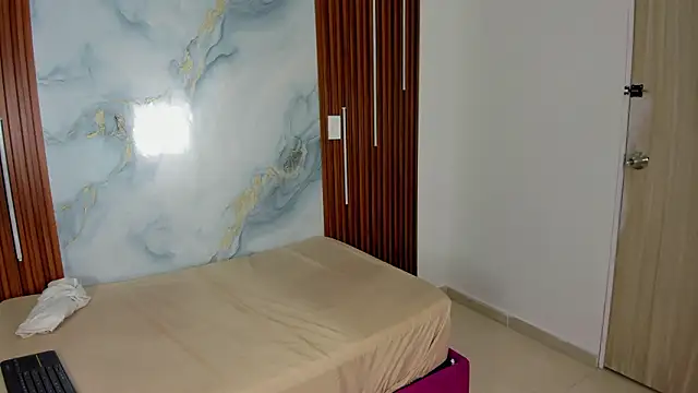 Snapshot of kendra_lovv chatting on 17, 2, 2026 kendra lovv online show from 17, 2, 2026