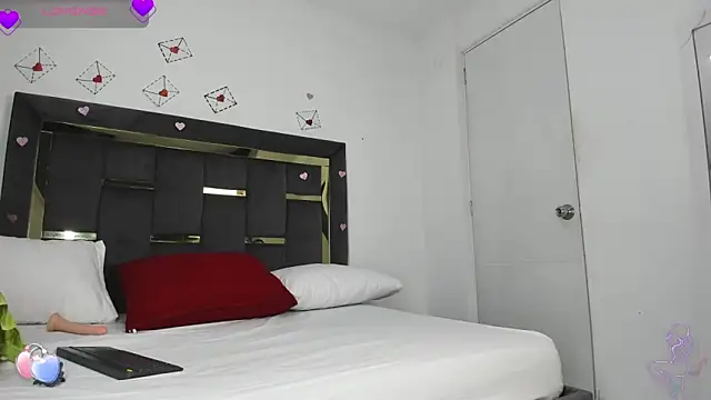 Snapshot of CatleyaSmith chatting on 27, 2, 2026 CatleyaSmith online show from 27, 2, 2026