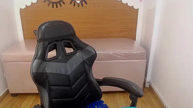 scarlett percy t online show from 23, 2, 2026