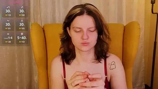 Snapshot of LatinaHuguenin chatting on 26, 2, 2026 LatinaHuguenin online show from 26, 2, 2026