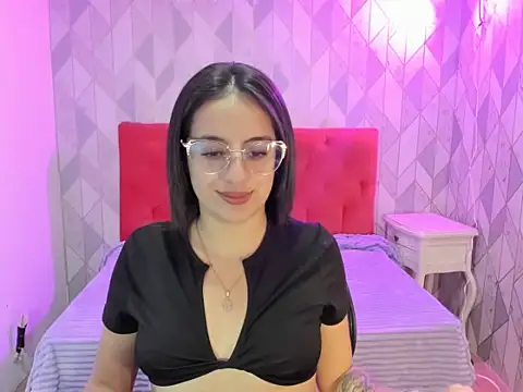 IsabellaRousset online show from 28, 11, 2025