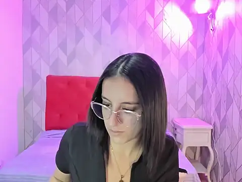 IsabellaRousset online show from 15, 12, 2025