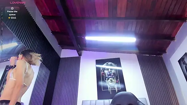 Snapshot of Caitlyn-Joness_ chatting on 1, 4, 2026 Caitlyn-Joness online show from 1, 4, 2026