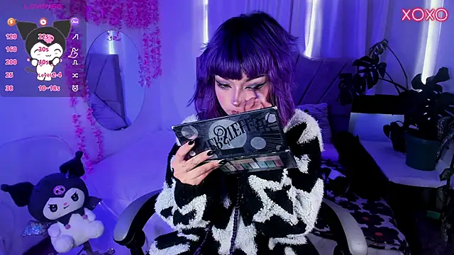 Snapshot of ravencollen chatting on 9, 3, 2026 ravencollen online show from 9, 3, 2026