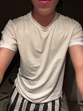 Snapshot of gatito_polo69 chatting on 5, 11, 2025 gatito polo69 online show from 5, 11, 2025