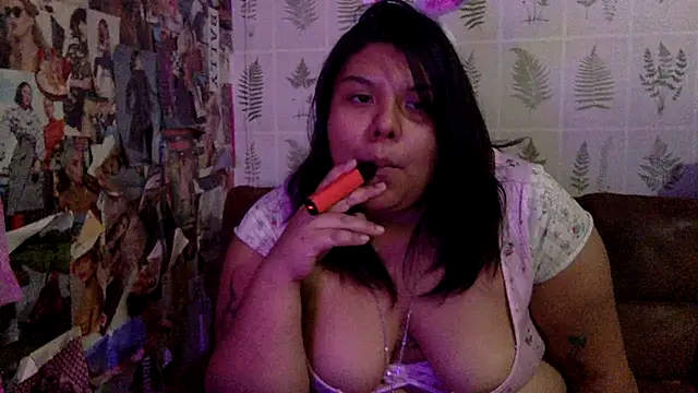 Snapshot of annoyedputa chatting on 17, 11, 2025 annoyedputa online show from 17, 11, 2025