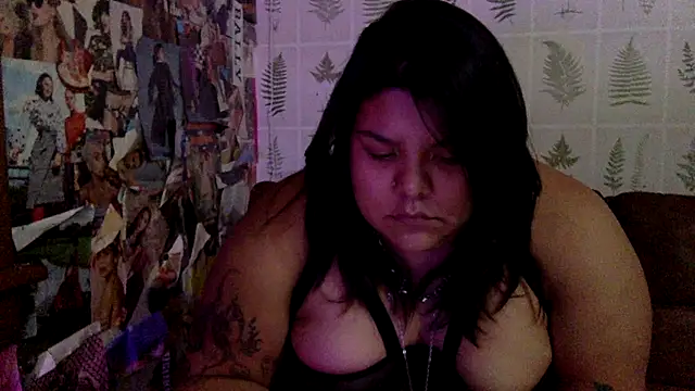 Snapshot of annoyedputa chatting on 18, 11, 2025 annoyedputa online show from 18, 11, 2025