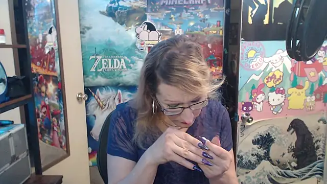 Savanah Banana  online show from 23, 11, 2025