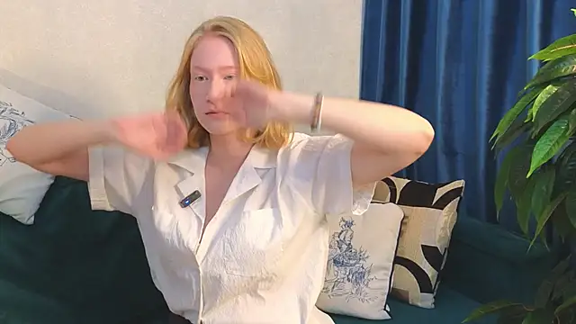 ElzaHart online show from 15, 11, 2025