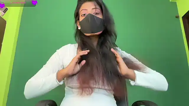 classy kritii online show from 13, 11, 2025