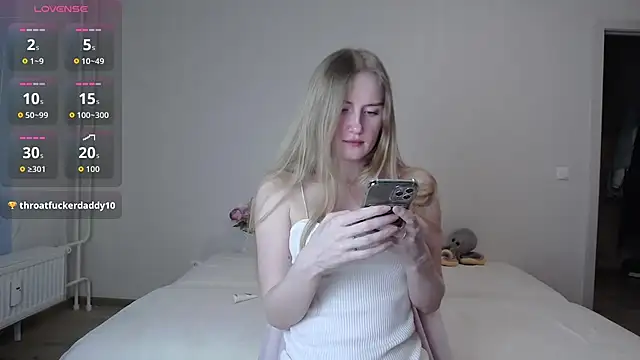 Snapshot of olliebells chatting on 5, 3, 2026 olliebells online show from 5, 3, 2026