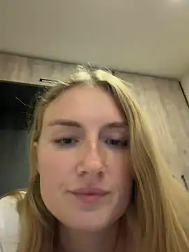 Snapshot of olliebells chatting on 30, 6, 2026 olliebells online show from 30, 6, 2026