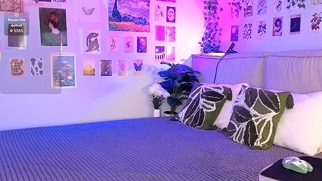 CindyMoriLove online show from 8, 5, 2026