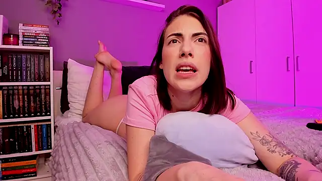 Snapshot of BaeBlossom chatting on 29, 11, 2025 BaeBlossom online show from 29, 11, 2025