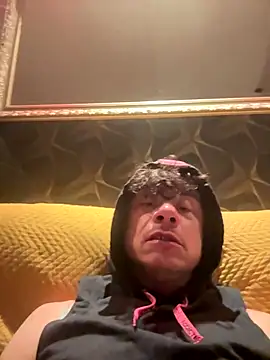 Snapshot of Szturman1985 chatting on 22, 12, 2025 Szturman1985 online show from 22, 12, 2025