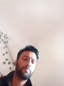 Snapshot of littleprincesssss chatting on 17, 11, 2025 littleprincesssss online show from 17, 11, 2025