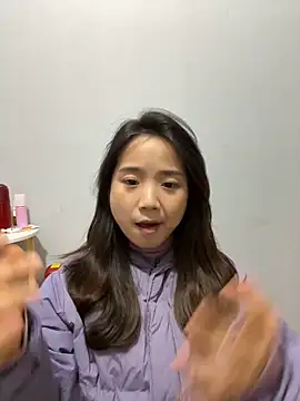 Snapshot of Hmm_0303 chatting on 4, 12, 2025 Hmm 0303 online show from 4, 12, 2025