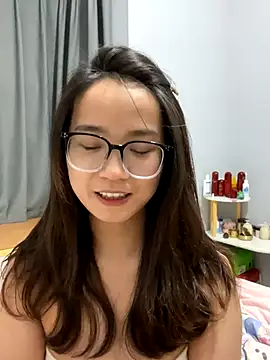 Snapshot of Hmm_0303 chatting on 14, 12, 2025 Hmm 0303 online show from 14, 12, 2025