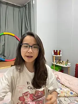 Snapshot of Hmm_0303 chatting on 16, 12, 2025 Hmm 0303 online show from 16, 12, 2025