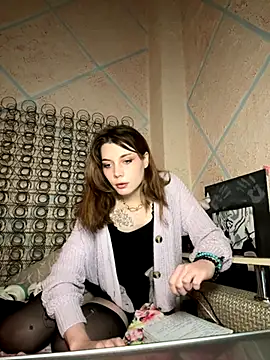 MiaDinA online show from 11, 11, 2025