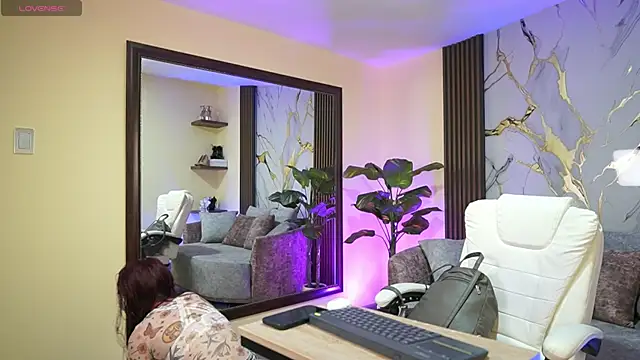 TessaaFox online show from 8, 1, 2026