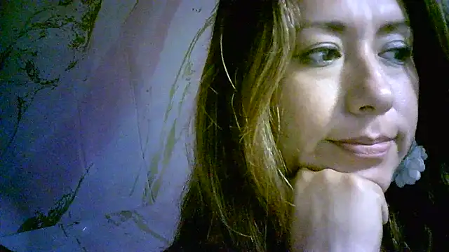 Snapshot of Zulreyna chatting on 10, 3, 2026 Zulreyna online show from 10, 3, 2026