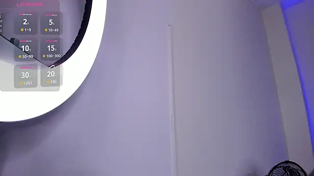 Snapshot of Nyra_lux16 chatting on 8, 11, 2025 Nyra lux16 online show from 8, 11, 2025