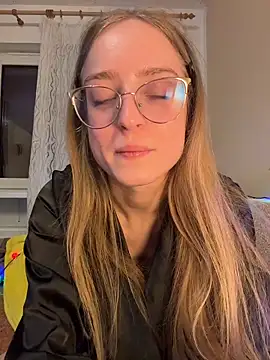 Snapshot of EveLunny chatting on 6, 1, 2026 EveLunny online show from 6, 1, 2026