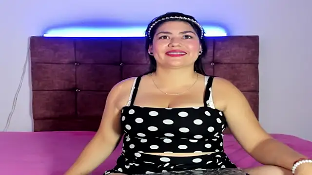 Snapshot of NoirAntonela chatting on 14, 11, 2025 NoirAntonela online show from 14, 11, 2025