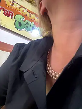 Snapshot of dirty_mother3 chatting on 8, 1, 2026 dirty mother3 online show from 8, 1, 2026