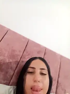 katalellahot03 online show from 21, 12, 2025