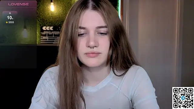 Snapshot of eshleeygreen chatting on 30, 4, 2026 eshleeygreen online show from 30, 4, 2026