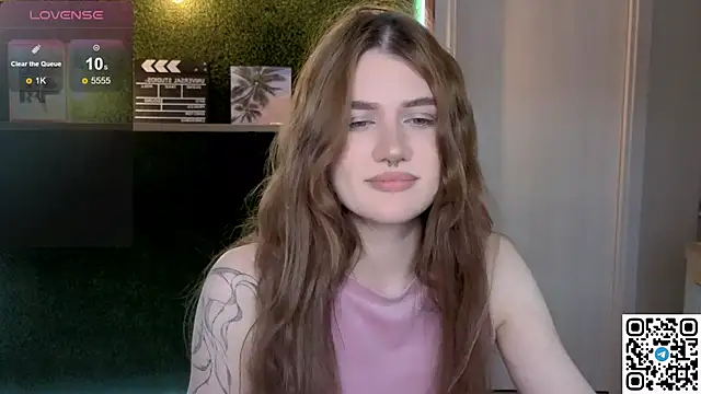 Snapshot of eshleeygreen chatting on 1, 5, 2026 eshleeygreen online show from 1, 5, 2026