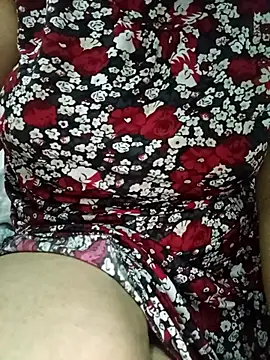 Snapshot of sarah_dlo3a chatting on 7, 11, 2025 sarah dlo3a online show from 7, 11, 2025