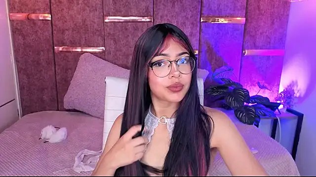  ViolletteNoir  online show from 25, 11, 2025